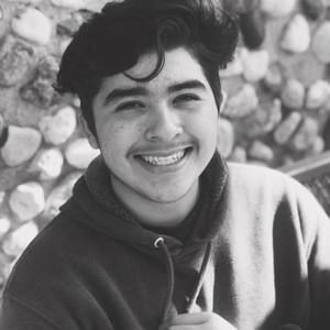 Meet your Posher, Luis